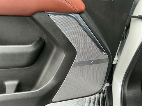 Used 2023 GMC Yukon Denali Ultimate image 24