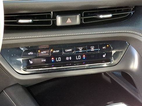 Certified 2023 Buick Envision Preferred FWD image 16