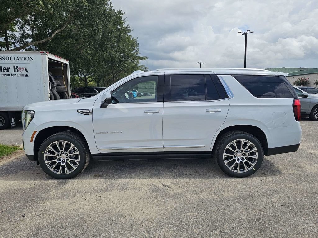 New 2026 GMC Yukon Denali w/ Denali Reserve Package AWD/4WD image 7