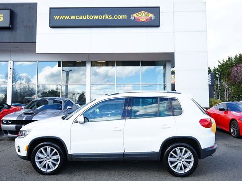 Used 2014 Volkswagen Tiguan SEL image 2