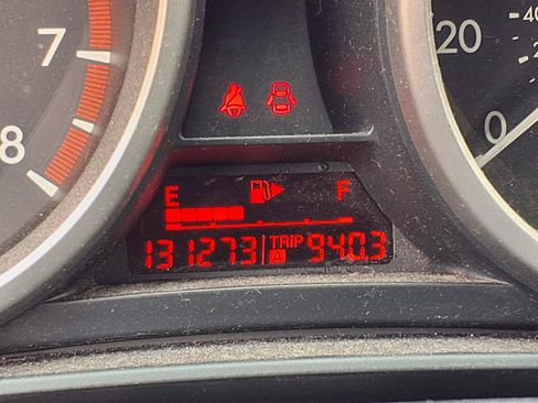 Used 2011 MAZDA MAZDA3 i Sport FWD image 10