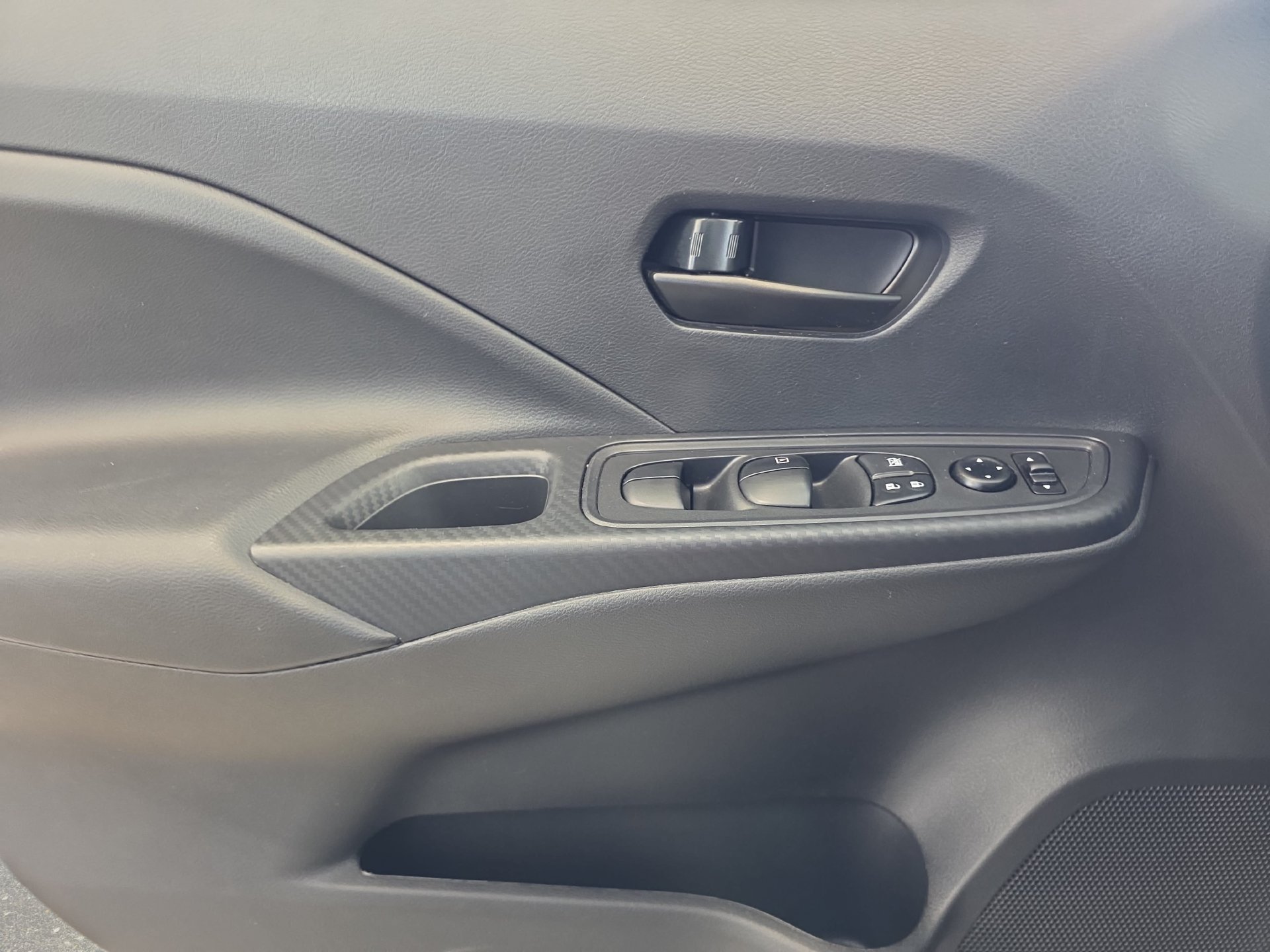 Certified 2025 Nissan Versa S w/ Trunk Package FWD image 25