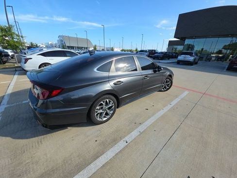 Used 2022 Hyundai Sonata SEL FWD image 2