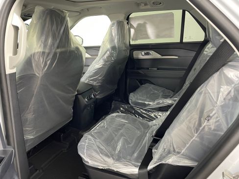 New 2026 Ford Explorer Active w/ Active Comfort Package image 4