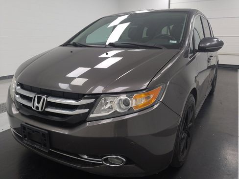 Used 2016 Honda Odyssey Touring Elite image 15