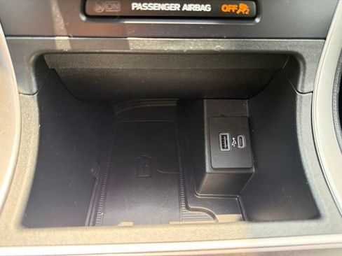 Used 2024 Ford Edge SEL w/ Convenience Package AWD/4WD image 46