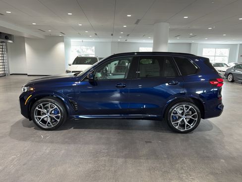 New 2026 BMW X5 xDrive50e w/ M Sport Package image 4