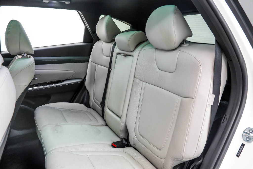 Used 2025 Hyundai Tucson Limited FWD image 18