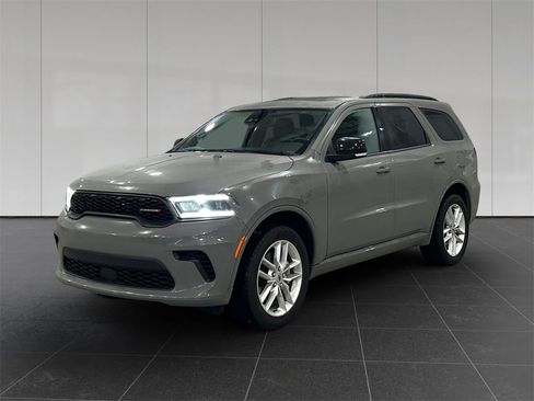 Used 2024 Dodge Durango GT image 1
