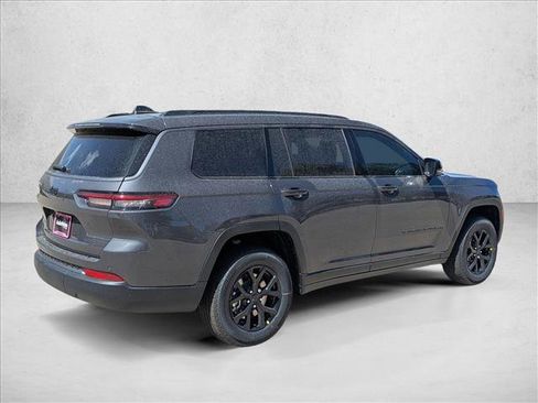 New 2026 Jeep Grand Cherokee L 4WD image 2
