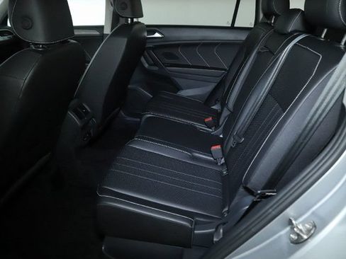 Certified 2024 Volkswagen Tiguan SE AWD/4WD image 14