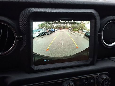 Used 2022 Jeep Wrangler Unlimited Sahara 4xe w/ Cold Weather Group image 21