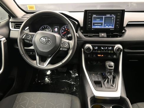 Certified 2020 Toyota RAV4 XLE w/ Convenience Package AWD/4WD image 20