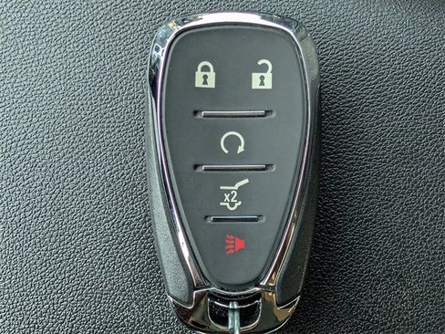 Used 2024 Chevrolet Equinox LT image 28