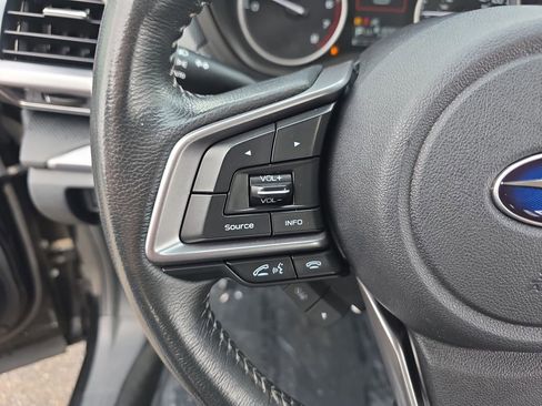 Used 2019 Subaru Forester Premium AWD/4WD image 17