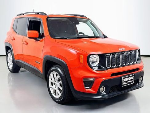 Used 2021 Jeep Renegade Latitude FWD image 3