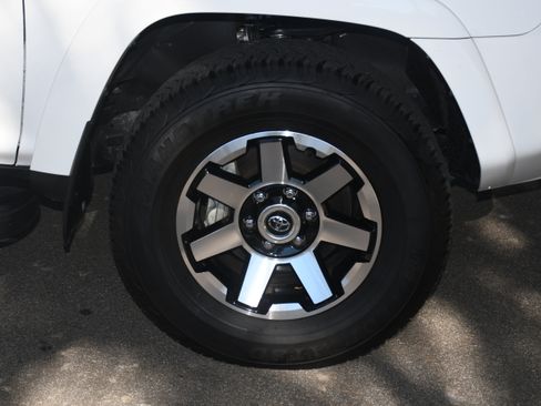 Used 2023 Toyota 4Runner TRD Off-Road image 21