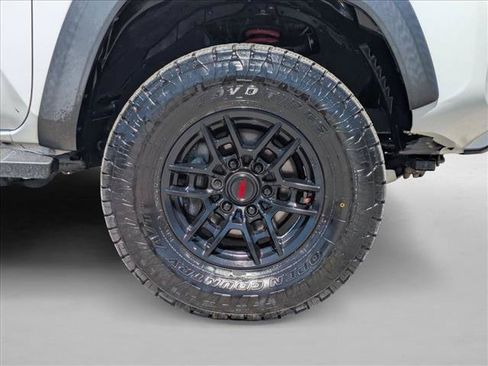 Used 2021 Toyota Tacoma TRD Pro AWD/4WD image 22