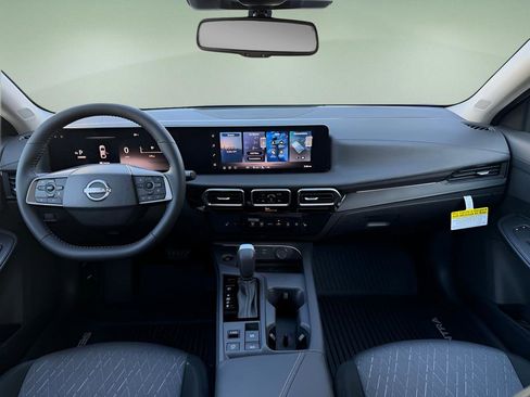 New 2026 Nissan Sentra SV w/ SV Convenience Package FWD image 13