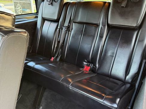Used 2016 Ford Expedition Platinum image 11