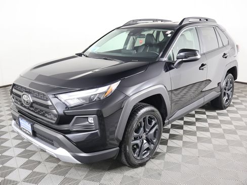 Used 2024 Toyota RAV4 Adventure image 10