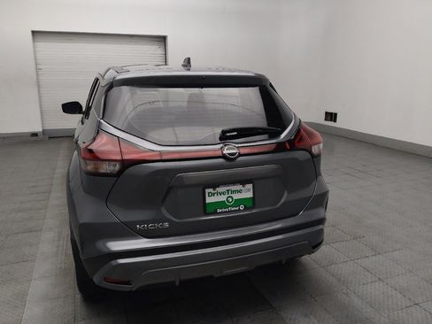 Used 2023 Nissan Kicks S FWD image 6