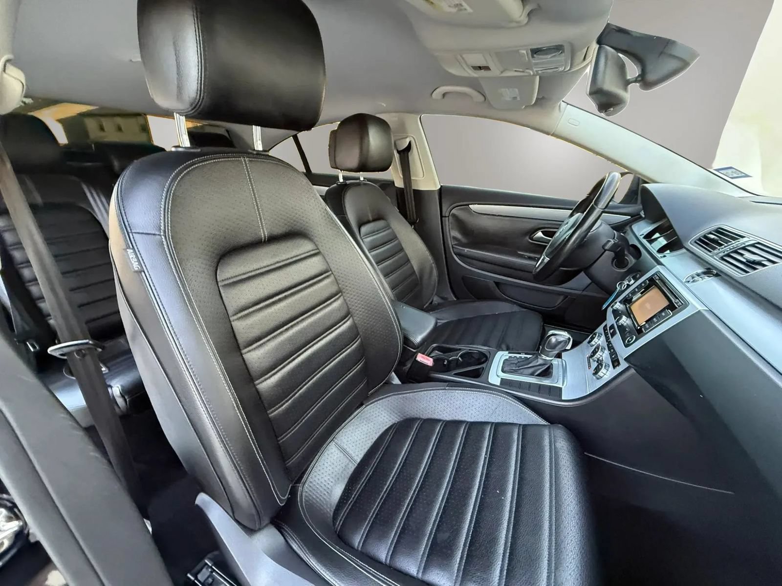 Used 2014 Volkswagen CC R-Line FWD image 18
