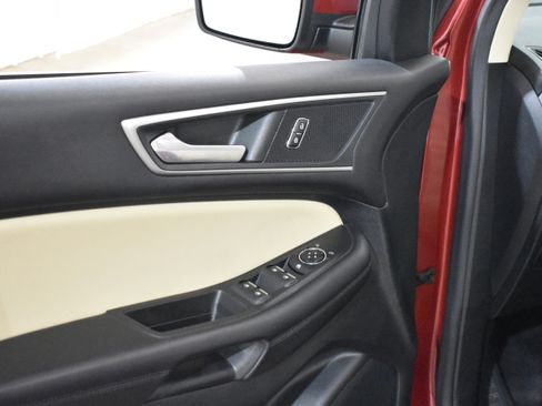Used 2022 Ford Edge SEL w/ Convenience Package image 14