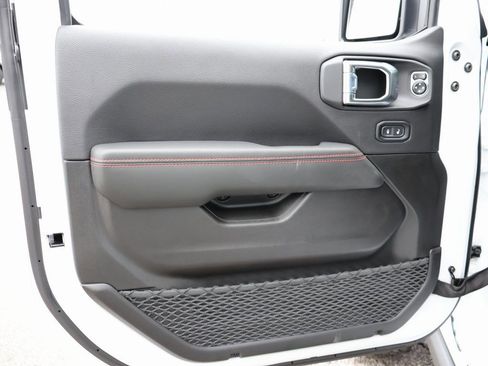 New 2026 Jeep Wrangler Unlimited Rubicon w/ Safety Group image 20