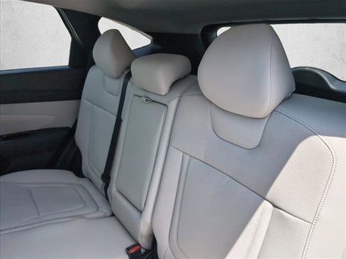 New 2026 Hyundai Tucson Limited FWD image 17