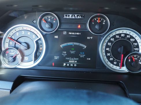 Used 2016 RAM 2500 Laramie AWD/4WD image 27