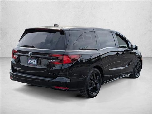 Used 2023 Honda Odyssey Sport image 5