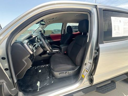Used 2023 Toyota Tacoma SR5 w/ Technology Package RWD image 14