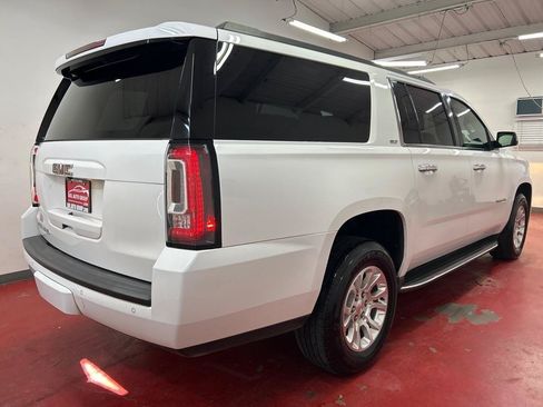 Used 2016 GMC Yukon XL SLT RWD image 11