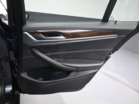 Used 2018 BMW 530i xDrive AWD/4WD image 35