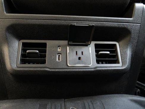 Used 2022 GMC Sierra 1500 Elevation image 40