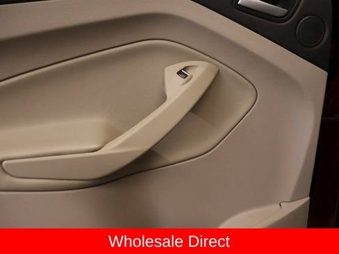 Used 2015 Ford Escape Titanium w/ Equipment Group 301A AWD/4WD image 29