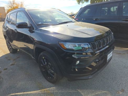 New 2026 Jeep Compass Latitude image 1