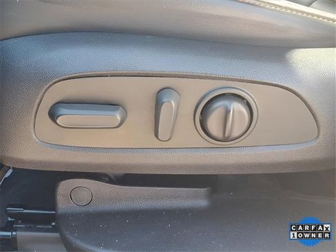 Used 2022 GMC Acadia AT4 w/ Preferred Package image 23