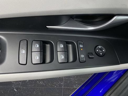 New 2026 Hyundai Elantra Limited image 29