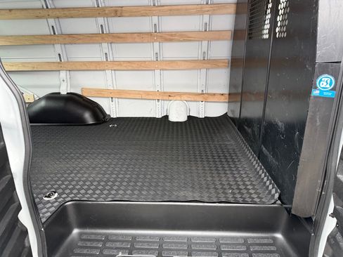 Used 2024 Chevrolet Express 2500 w/ Driver Convenience Package image 18