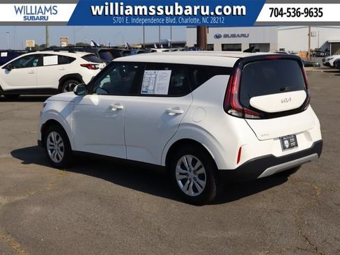 Used 2024 Kia Soul LX FWD image 6