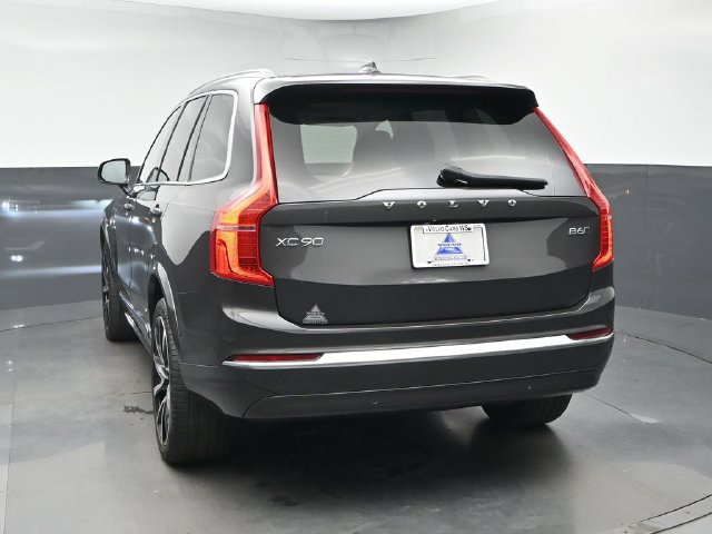 Used 2024 Volvo XC90 B6 Plus w/ Protection Package AWD/4WD image 7