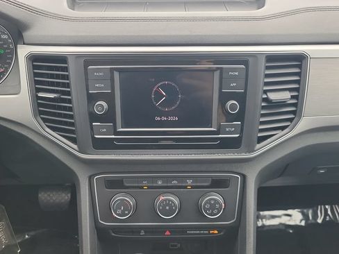 Used 2018 Volkswagen Atlas S FWD image 13