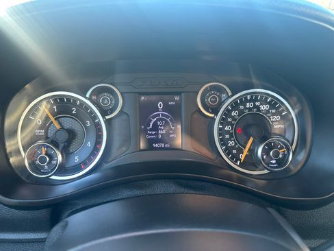 Used 2020 RAM 3500 Tradesman image 15