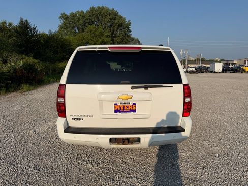 Used 2013 Chevrolet Suburban LT AWD/4WD image 27