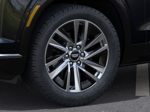 New 2027 Cadillac Vistiq Luxury w/ LPO, Floor Liner Package AWD/4WD image 9