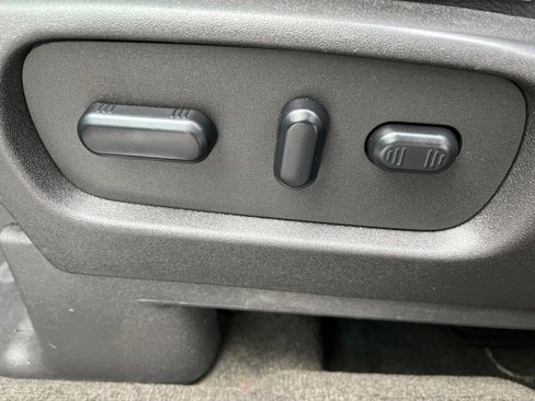 Used 2013 Ford Explorer Limited image 13