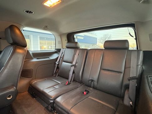 Used 2011 GMC Yukon Denali image 11