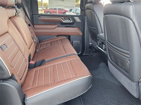 New 2026 GMC Sierra 2500 Denali Ultimate image 14